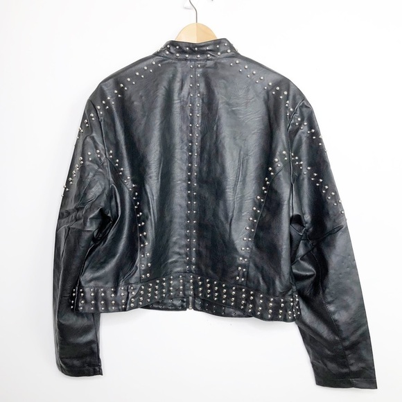 AZALEA Wang Black vegan leather bomber jacket - Picture 2 of 10